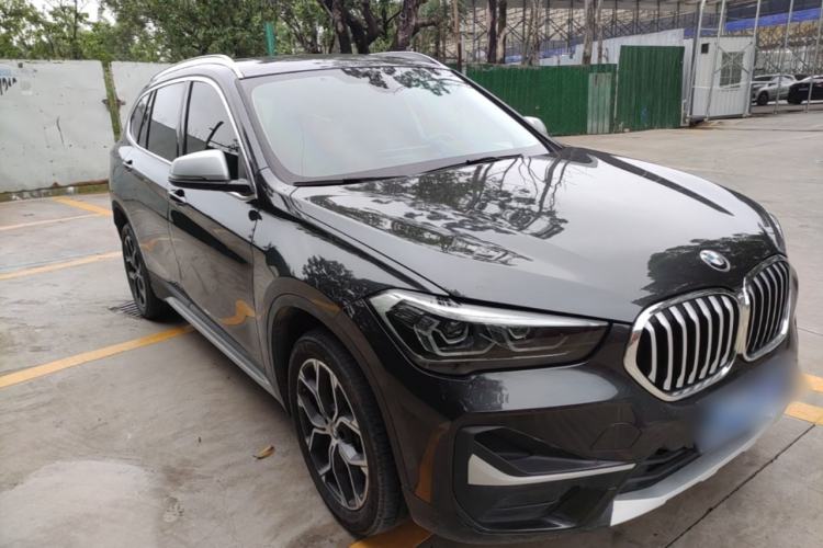 Used BMW X1 2022 sDrive20Li Fashion Model Front Right 45 Deg