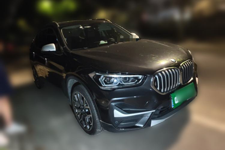 Used BMW X1 2022 Updated xDrive25Li Premium Edition Front Right 45 Deg