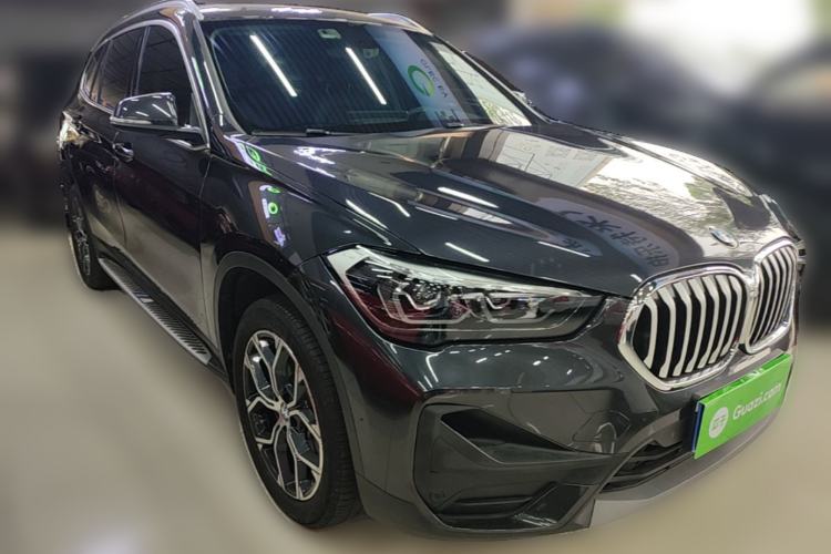 Used BMW X1 2022 sDrive25Li Leading Model Front Right 45 Deg