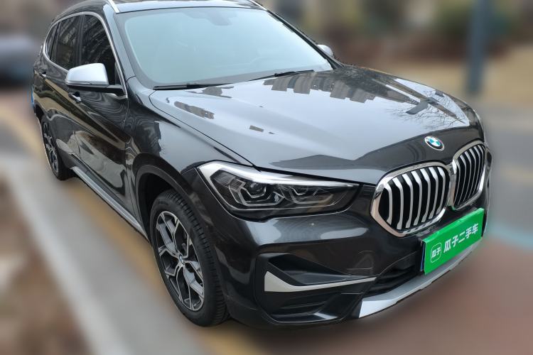 Used BMW X1 2022 sDrive20Li Fashion Model Front Right 45 Deg