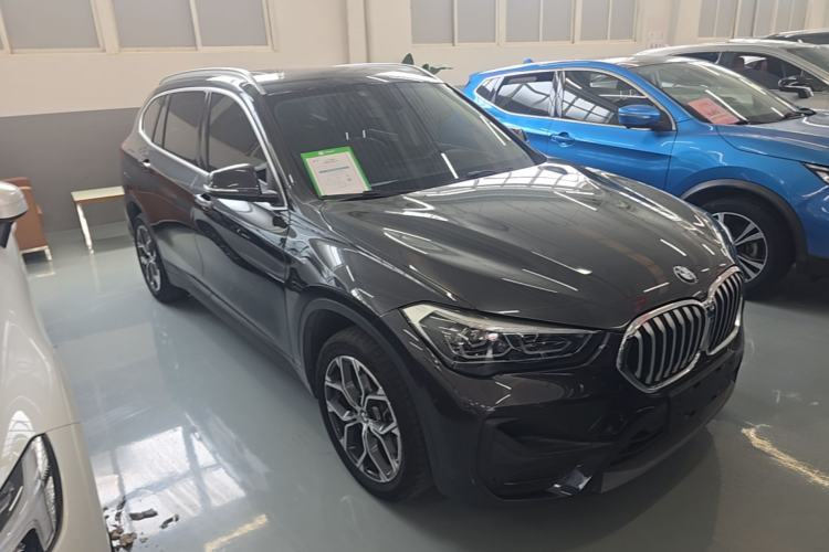 Used BMW X1 2022 sDrive25Li Leading Model Front Right 45 Deg