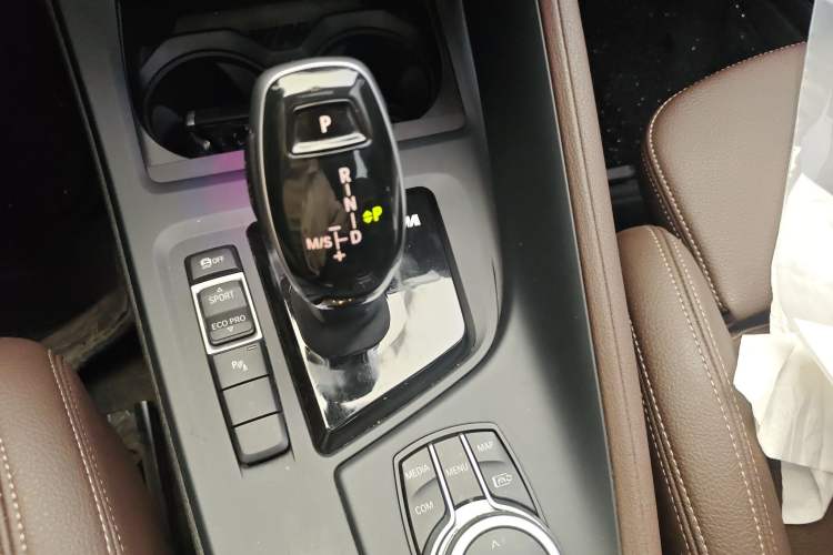 Used BMW X1 2022 sDrive25Li Leading Model Gear Lever