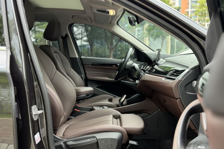 Used BMW X1 2022 sDrive20Li Fashion Model Interior 11