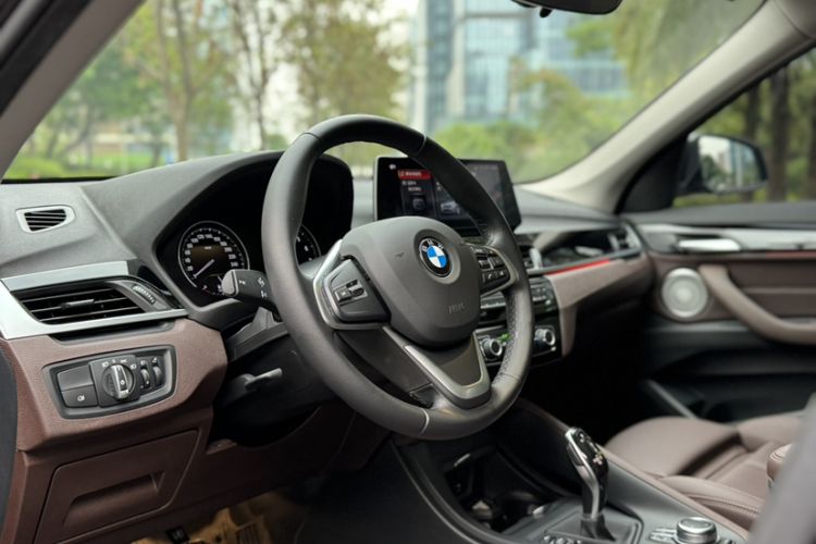 Used BMW X1 2022 sDrive20Li Fashion Model Interior 12