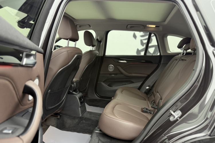 Used BMW X1 2022 sDrive25Li Leading Model Interior 4