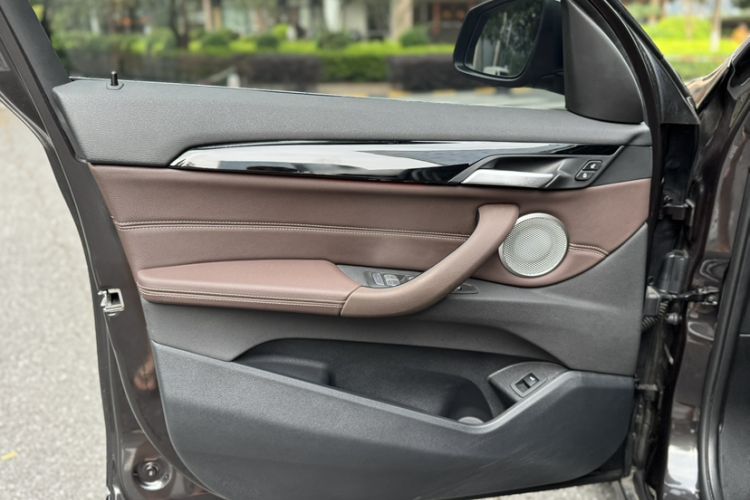 Used BMW X1 2022 sDrive20Li Fashion Model Interior 8