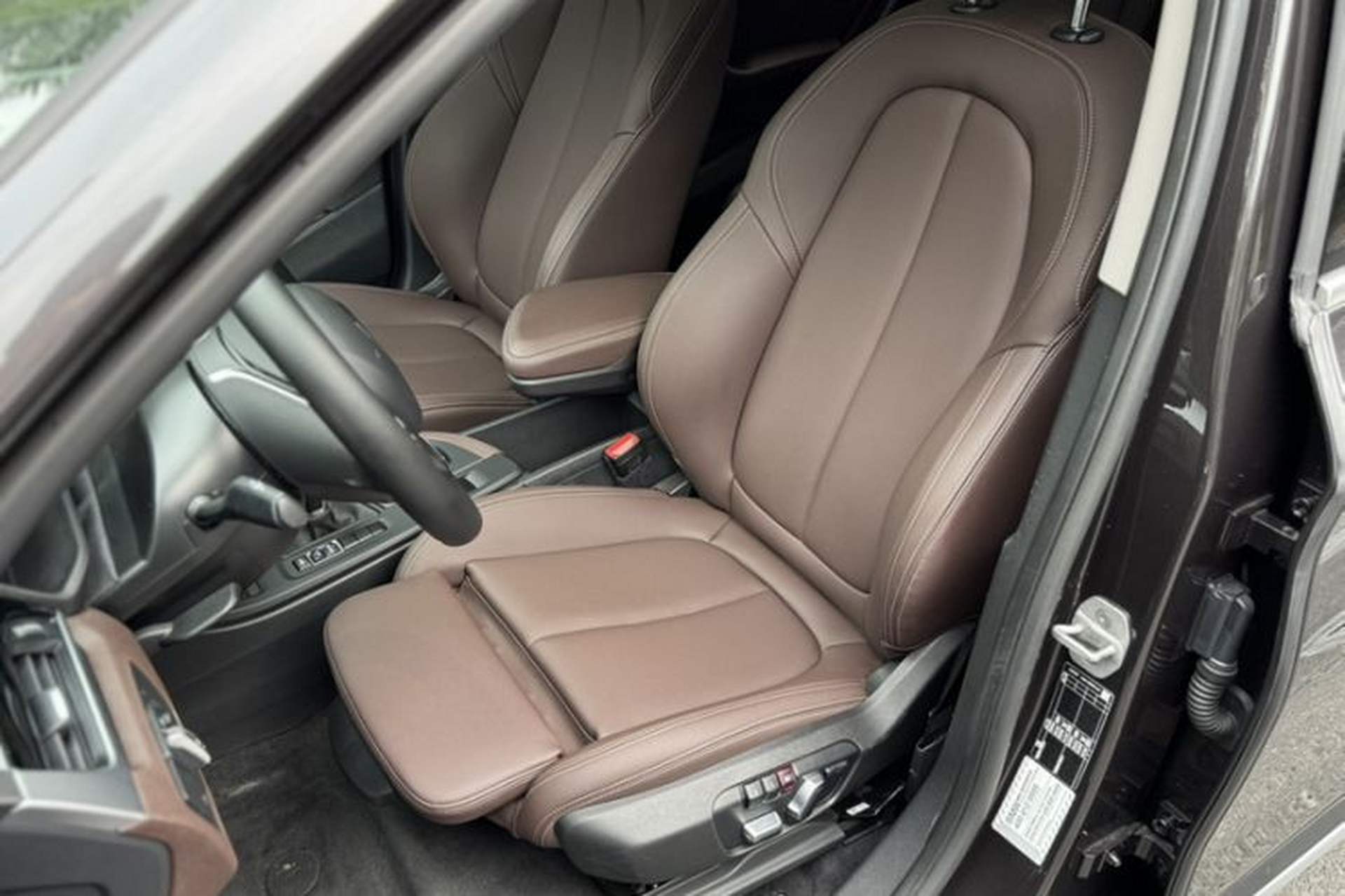 Used BMW X1 2022 sDrive20Li Fashion Model Left Front Seat