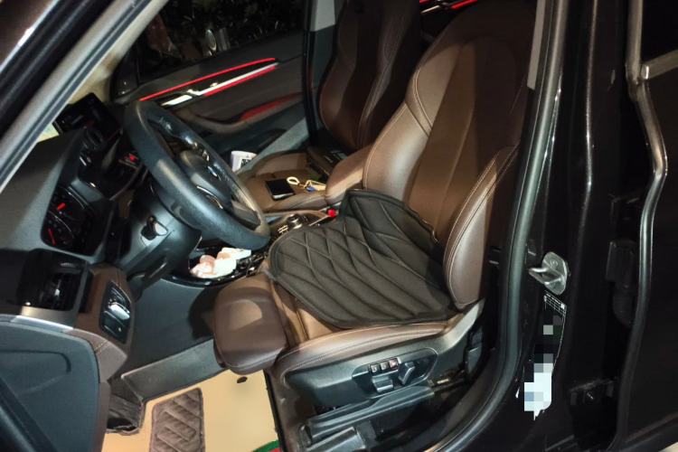 Used BMW X1 2022 Updated xDrive25Li Premium Edition Left Front Seat