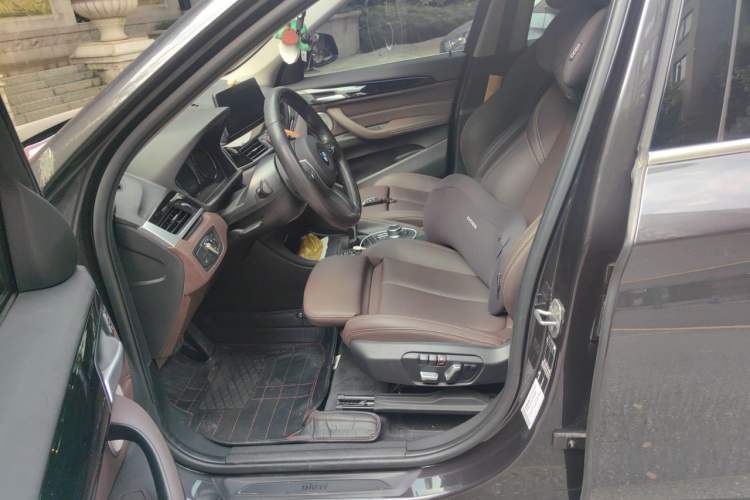 Used BMW X1 2022 sDrive25Li Leading Model Left Front Seat