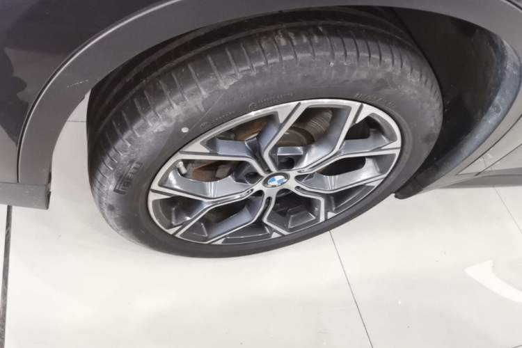 Used BMW X1 2022 sDrive25Li Leading Model Left Front Wheel Hub