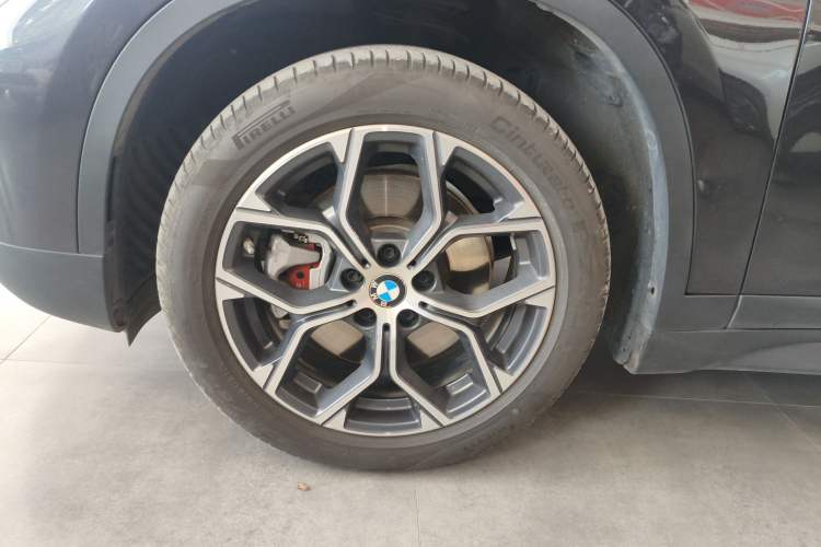 Used BMW X1 2022 sDrive25Li Leading Model Left Front Wheel Hub