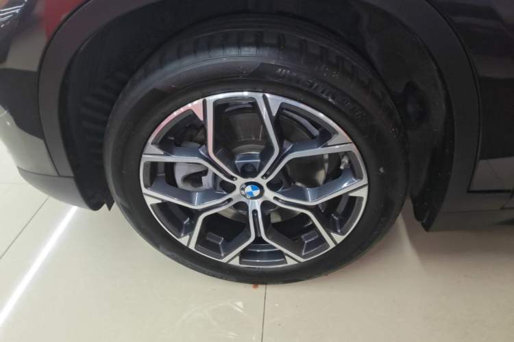 Used BMW X1 2022 sDrive25Li Leading Model Left Front Wheel Hub