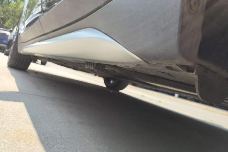 Used BMW X1 2022 xDrive25Li Luxury Model Left Side Sill