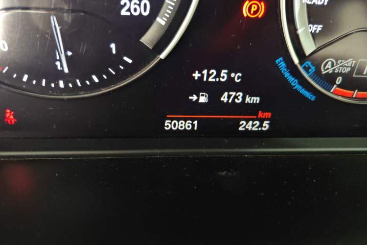 Used BMW X1 2022 sDrive25Li Leading Model Odometer Close Up
