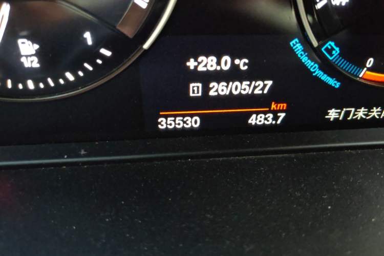 Used BMW X1 2022 sDrive20Li Fashion Model Odometer Close Up