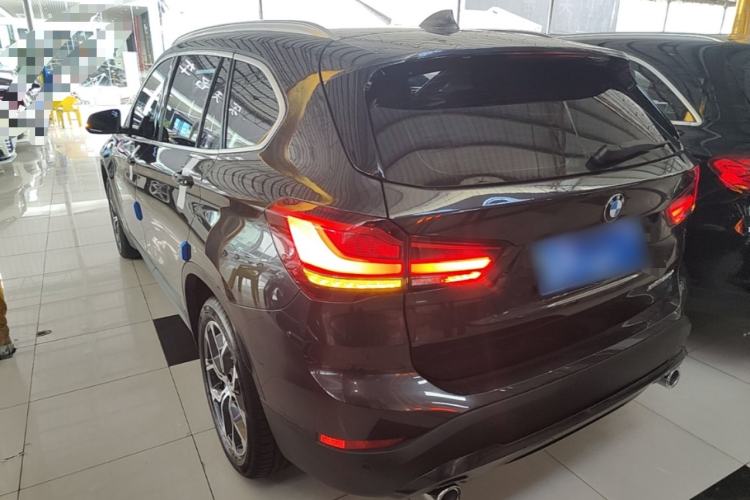 Used BMW X1 2022 sDrive25Li Leading Model Rear Left 45 Deg