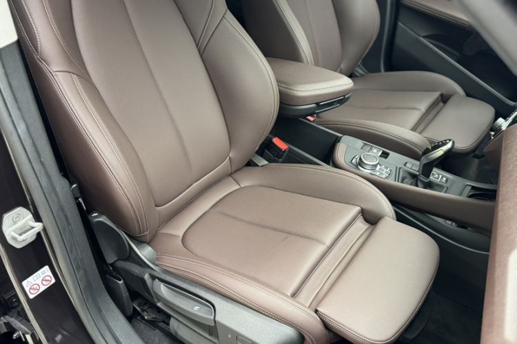 Used BMW X1 2022 sDrive20Li Fashion Model Right Front Seat