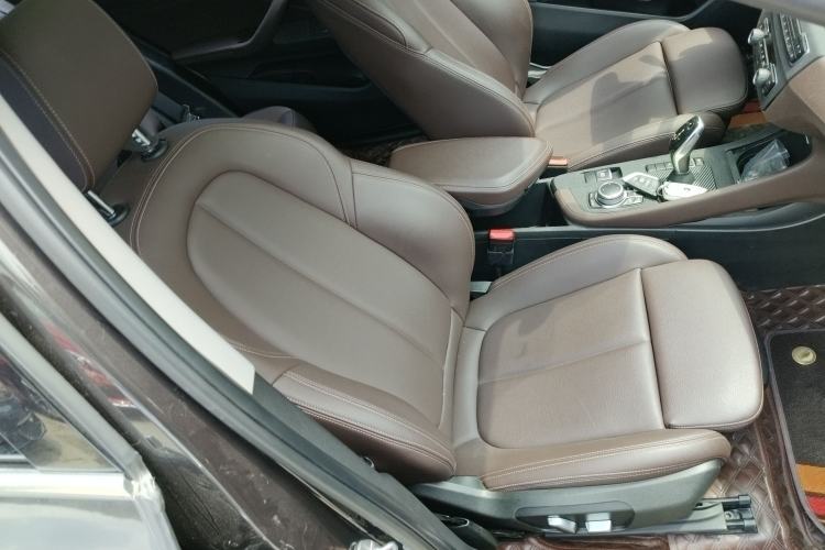 Used BMW X1 2022 sDrive25Li Leading Model Right Front Seat