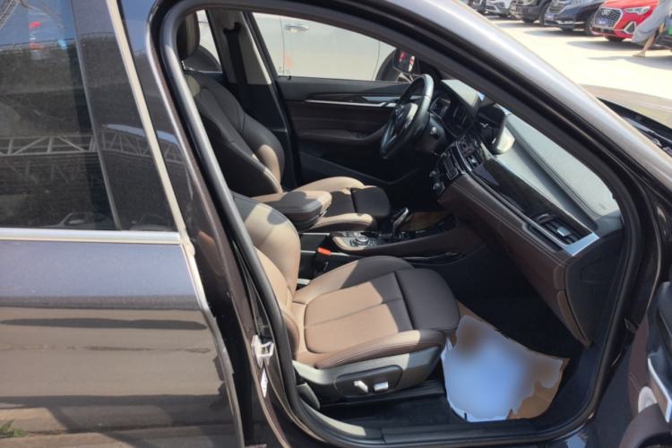 Used BMW X1 2022 xDrive25Li Luxury Model Right Front Seat