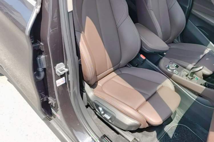 Used BMW X1 2022 sDrive25Li Leading Model Right Front Seat