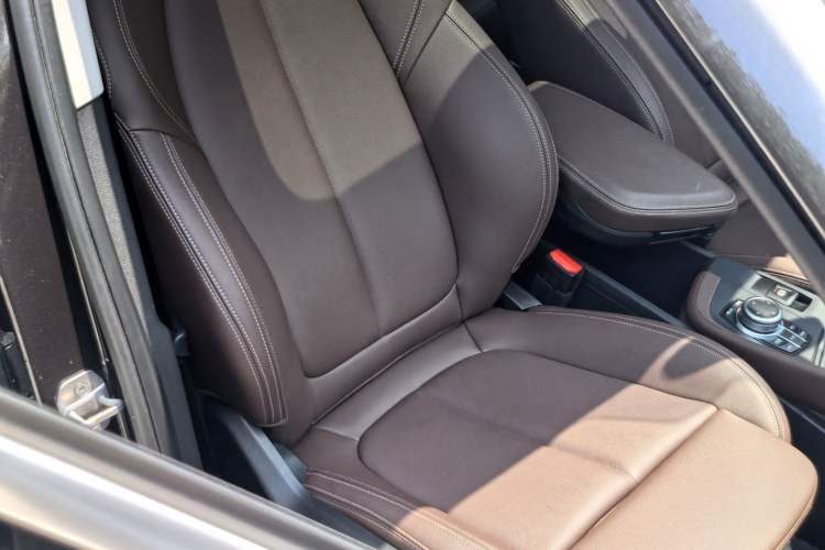 Used BMW X1 2022 sDrive25Li Leading Model Right Front Seat