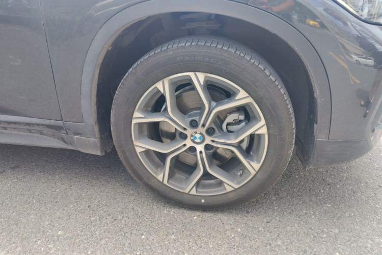 Used BMW X1 2022 sDrive25Li Leading Model Right Front Wheel Hub