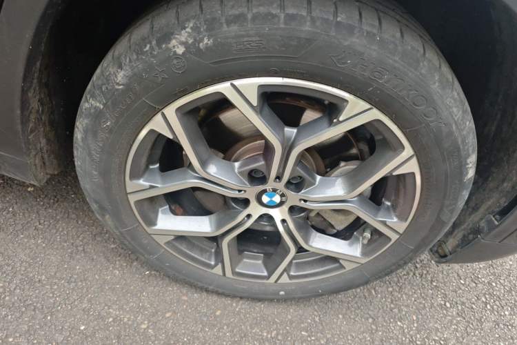 Used BMW X1 2022 sDrive25Li Leading Model Right Front Wheel Hub