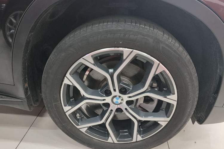 Used BMW X1 2022 sDrive25Li Leading Model Right Front Wheel Hub