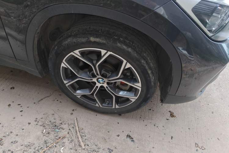 Used BMW X1 2022 sDrive25Li Leading Model Right Front Wheel Hub