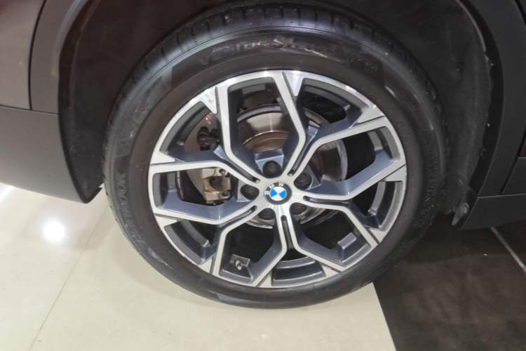 Used BMW X1 2022 sDrive25Li Leading Model Right Rear Wheel Hub