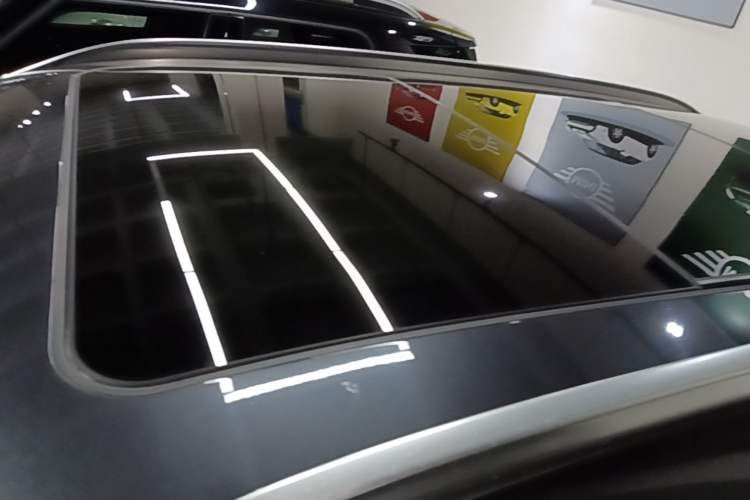 Used BMW X1 2022 sDrive25Li Leading Model Roof