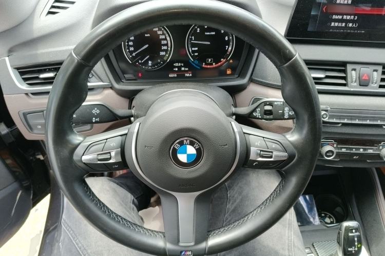 Used BMW X1 2022 sDrive25Li Leading Model Steering Wheel
