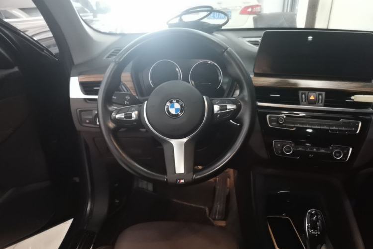 Used BMW X1 2022 sDrive25Li Leading Model Steering Wheel