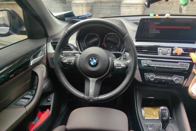 Used BMW X1 2022 sDrive25Li Leading Model Steering Wheel