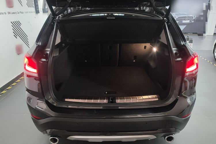 Used BMW X1 2022 Updated xDrive25Li Premium Edition Trunk