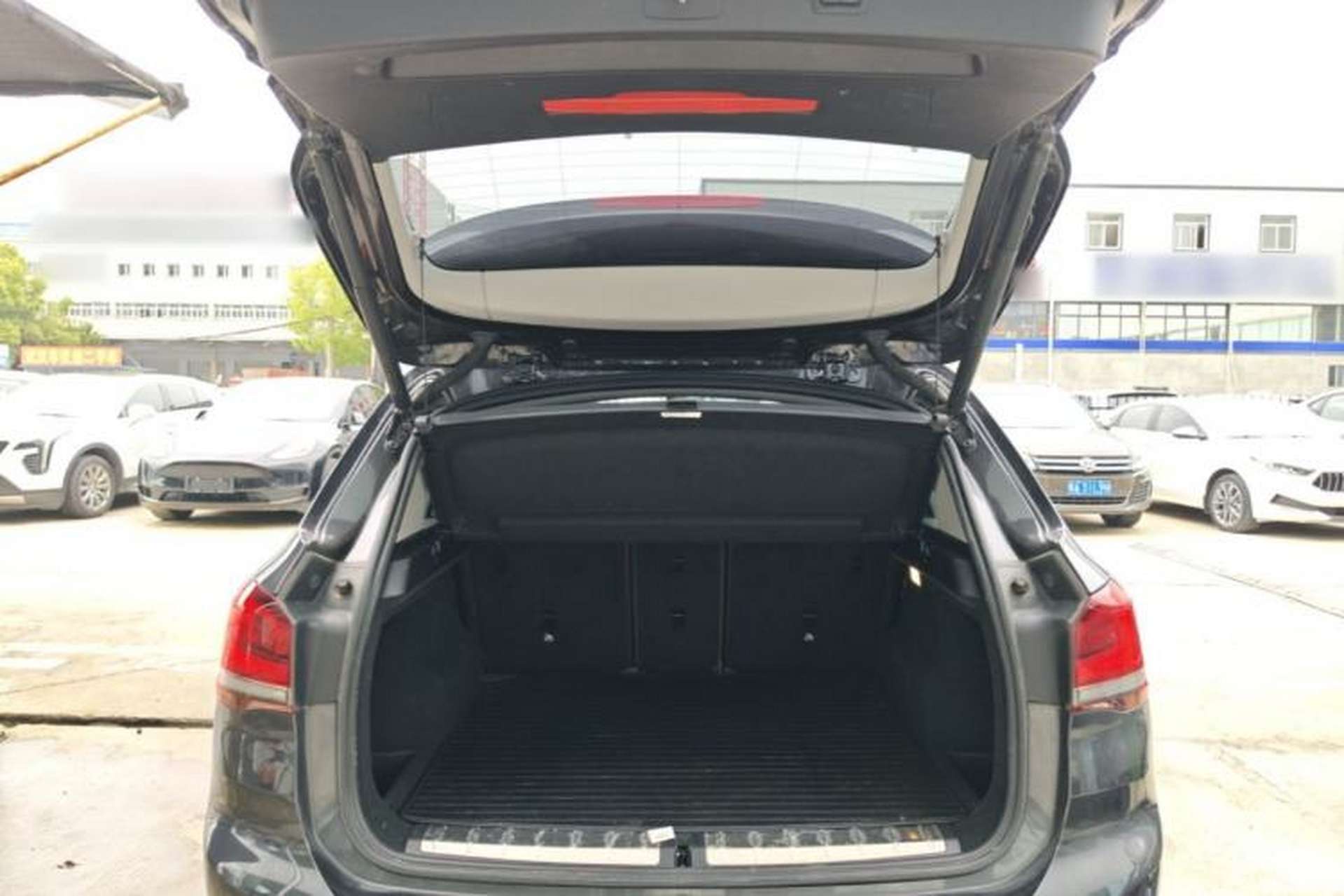 Used BMW X1 2022 sDrive25Li Leading Model Trunk