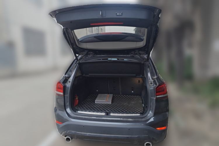 Used BMW X1 2022 sDrive25Li Leading Model Trunk