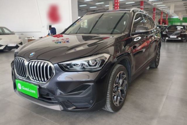 BMW X1 2022 sDrive25Li Leading Model с пробегом