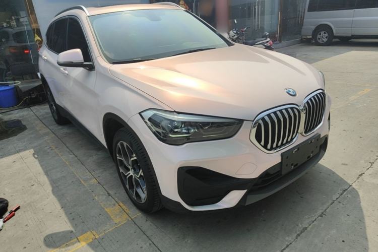 Used BMW X1 2022 sDrive25Li Leading Model Front Right 45 Deg