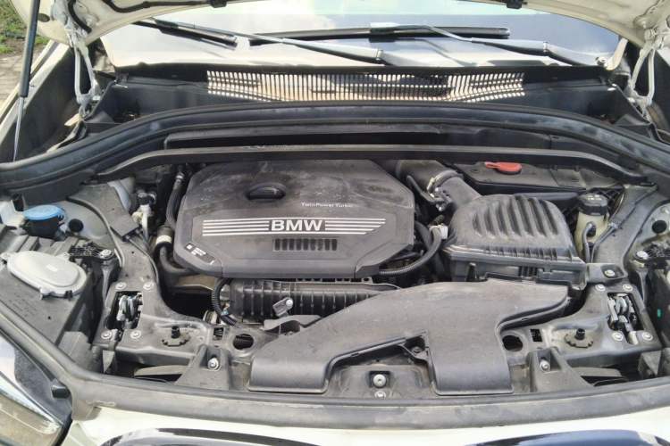 Used BMW X1 2022 sDrive20Li Fashion Model Engine Bay