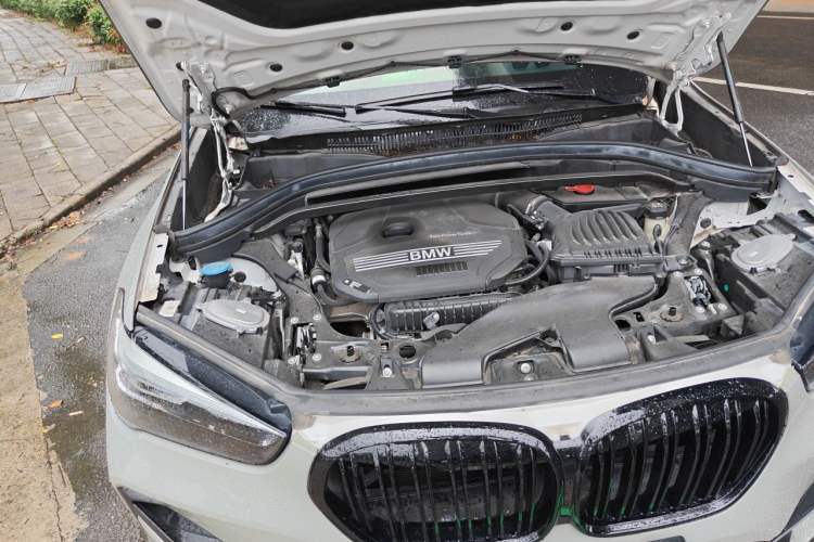 Used BMW X1 2022 sDrive20Li Fashion Model Engine Bay Right