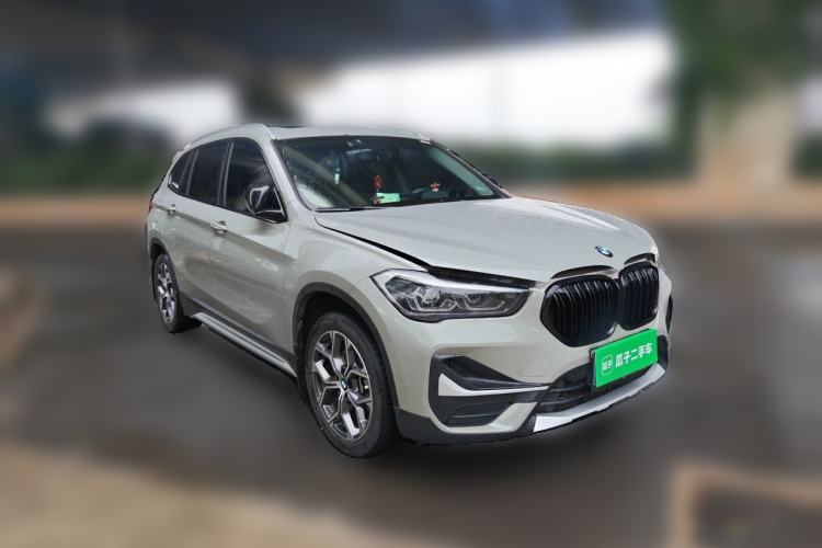 Used BMW X1 2022 sDrive20Li Fashion Model Front Right 45 Deg