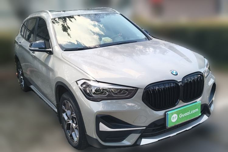 Used BMW X1 2022 sDrive20Li Fashion Model Front Right 45 Deg