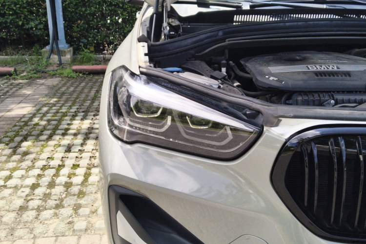 Used BMW X1 2022 sDrive20Li Fashion Model Right Front Headlight