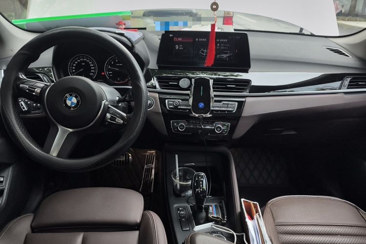 Used BMW X1 2022 sDrive25Li Leading Model Center Console