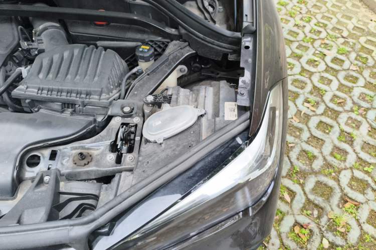 Used BMW X1 2022 sDrive25Li Leading Model Engine Bay Left