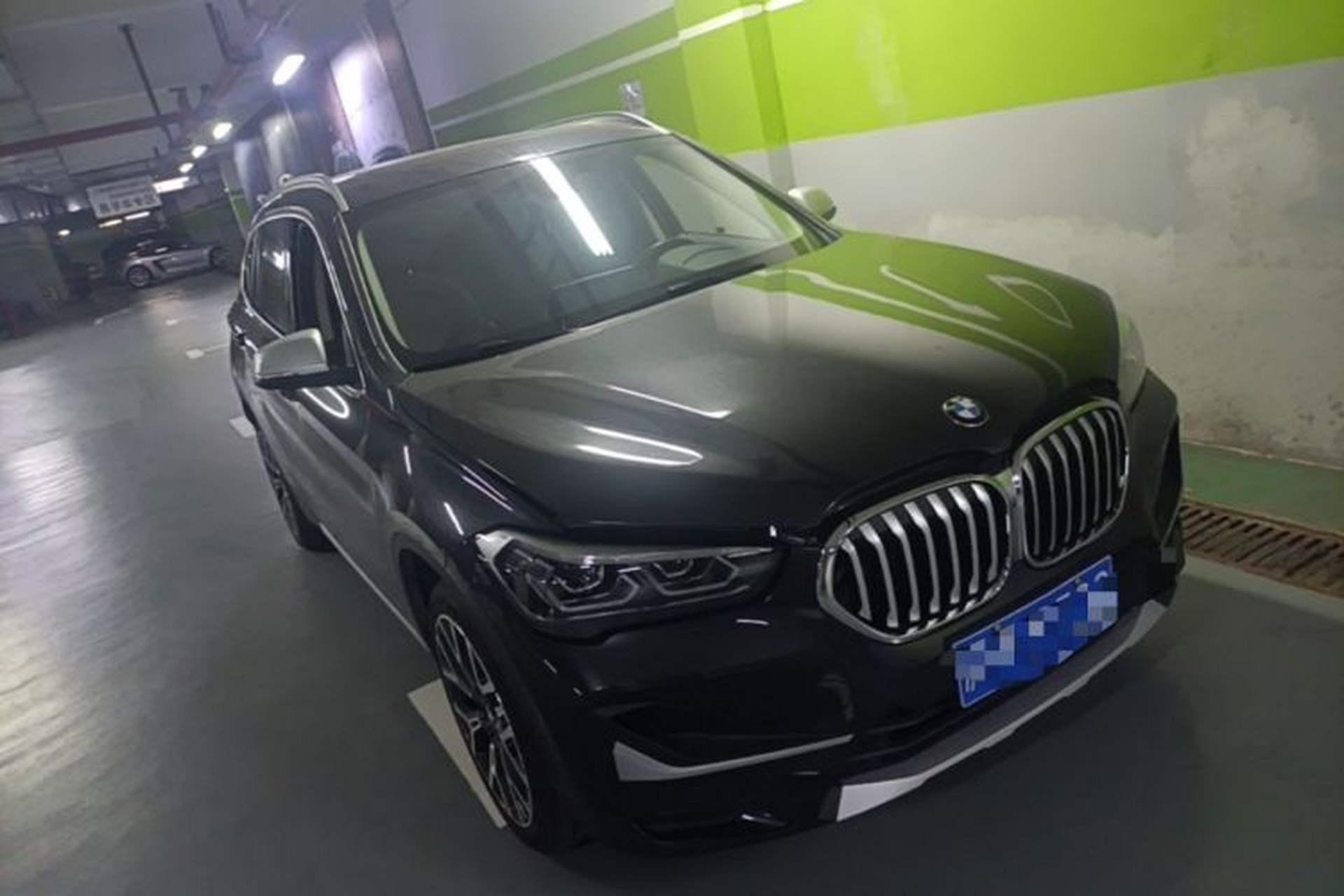 Used BMW X1 2022 Updated xDrive25Li Premium Edition Front Right 45 Deg