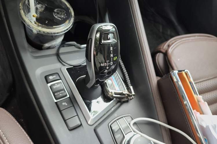 Used BMW X1 2022 sDrive25Li Leading Model Gear Lever