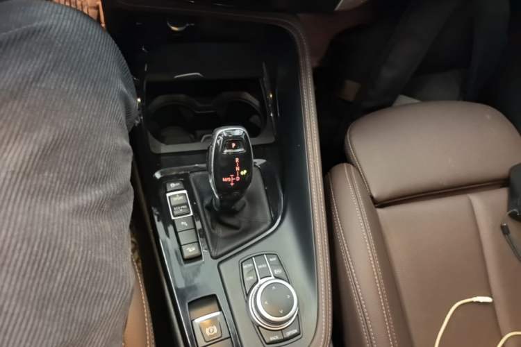Used BMW X1 2022 xDrive25Li Luxury Model Gear Lever