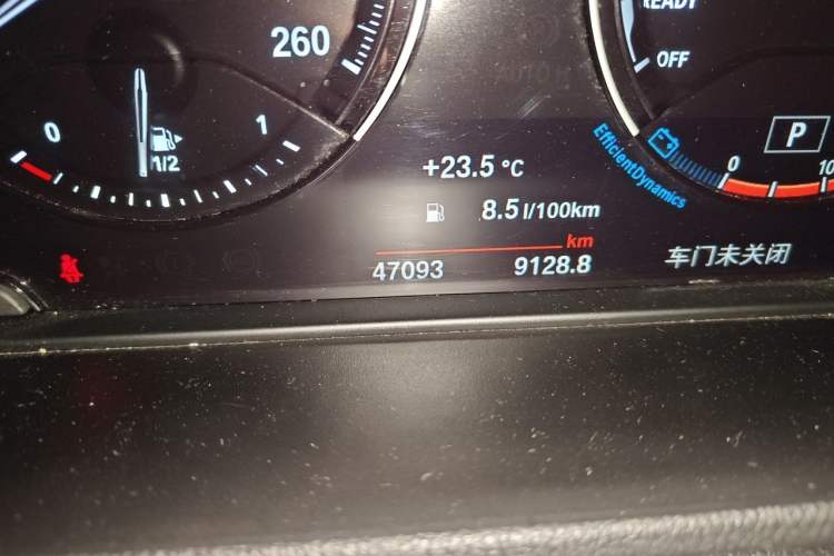 Used BMW X1 2022 sDrive25Li Leading Model Odometer Close Up